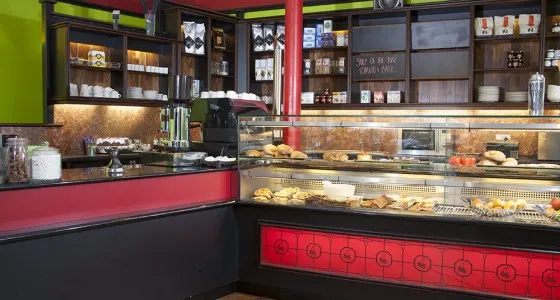 Bespoke shop fit-out for bakery