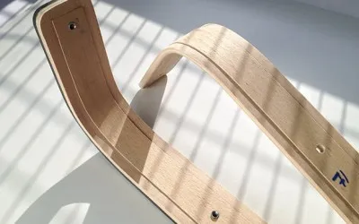 Veneer arm rests in two halfs